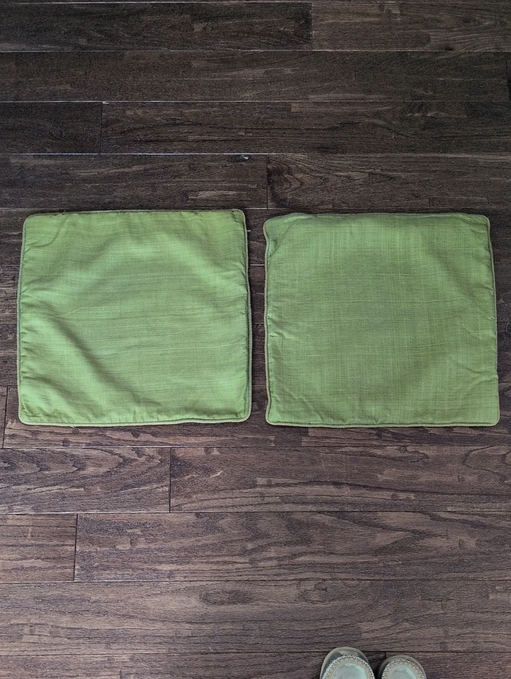 Crate&Barrel Hayward Tarragon Green Silk 18
